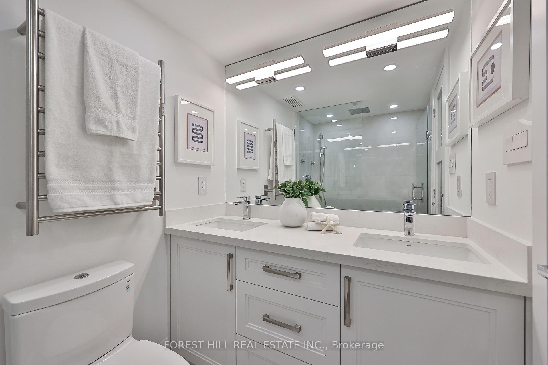 349 St Clair Avenue W 115