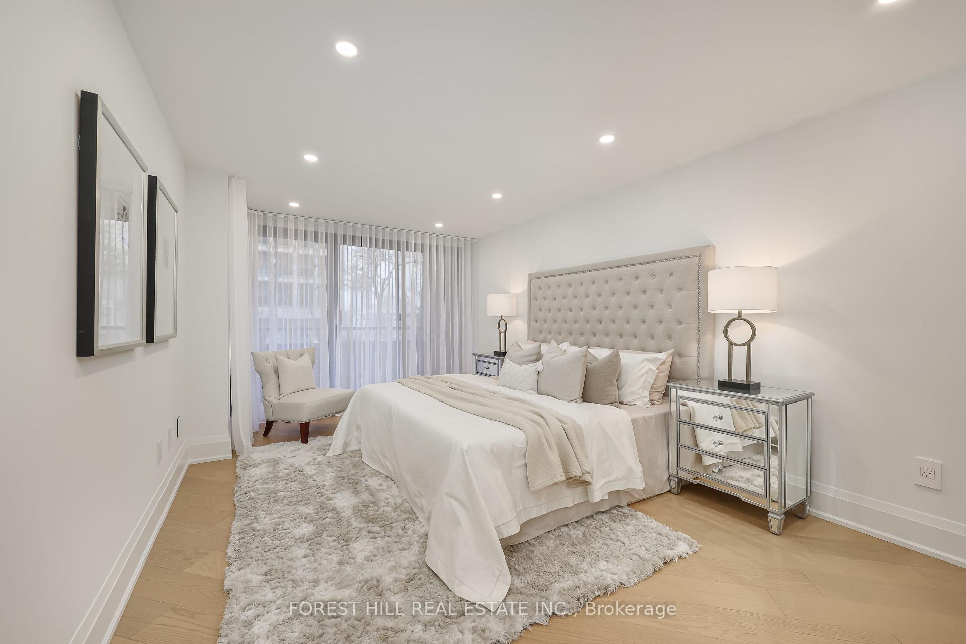 349 St Clair Avenue W 115