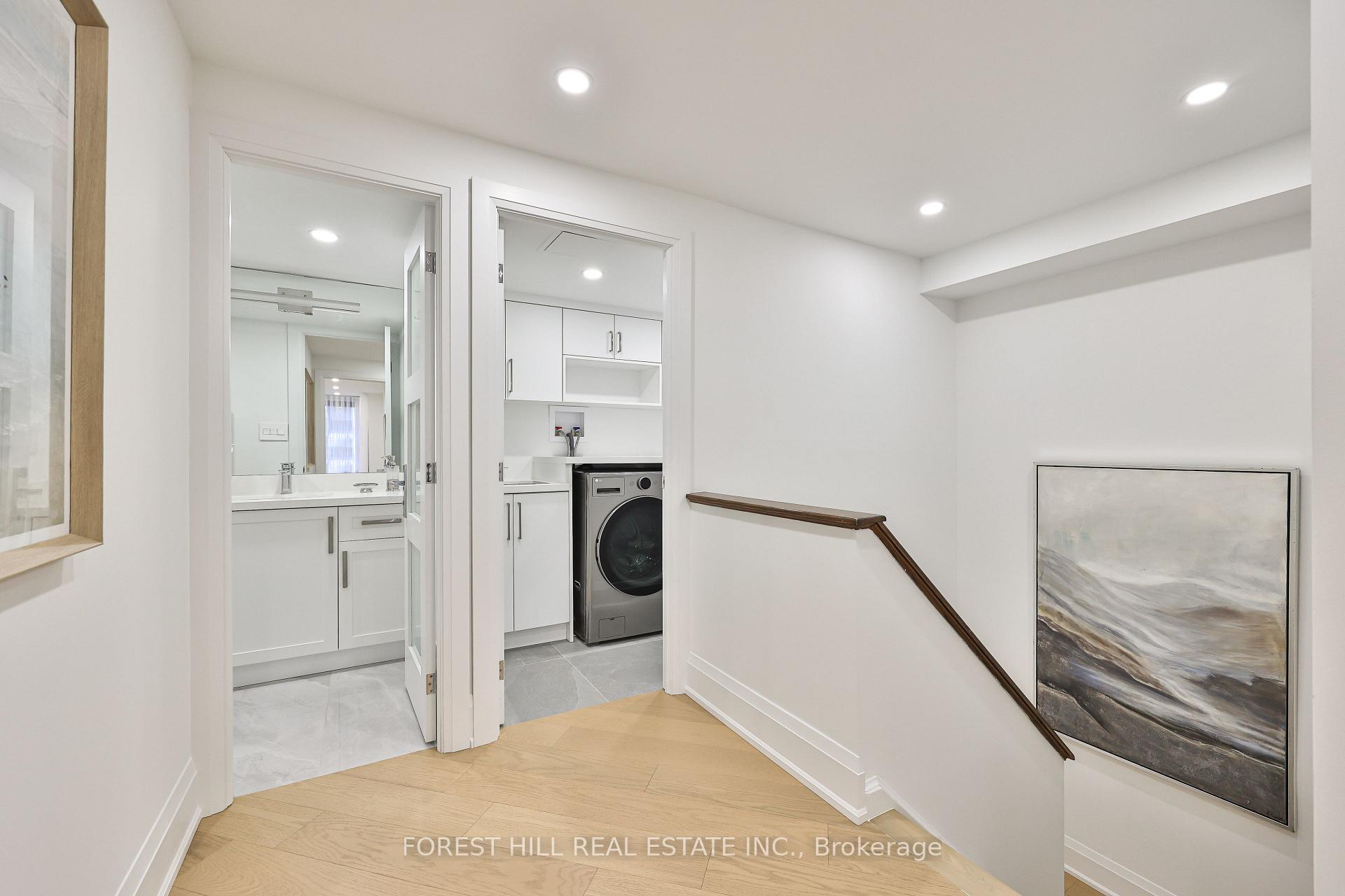 349 St Clair Avenue W 115