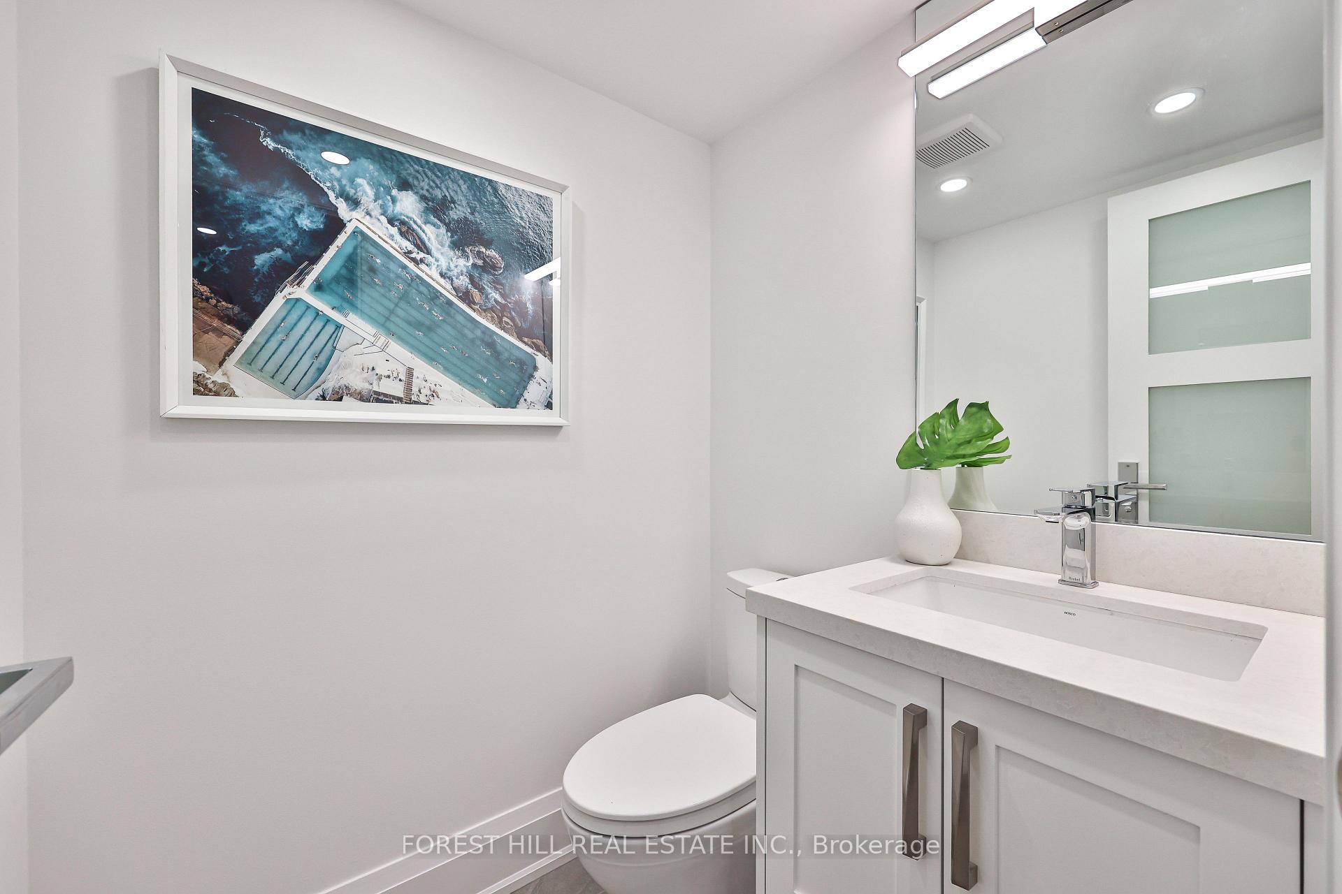 349 St Clair Avenue W 115