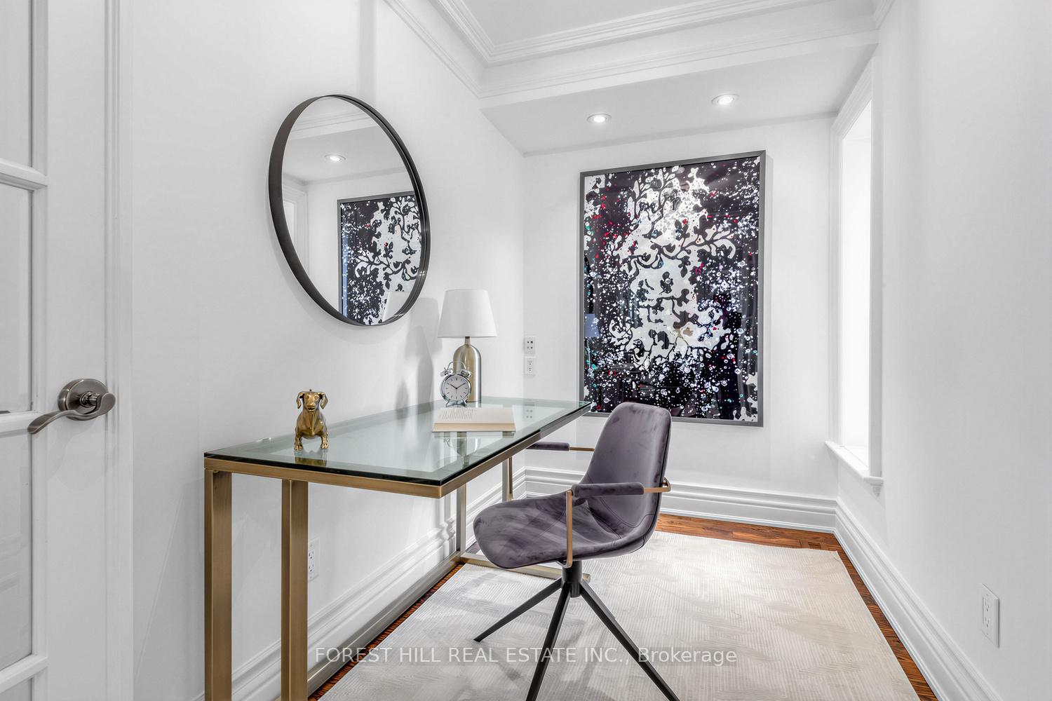 19 Menin Road