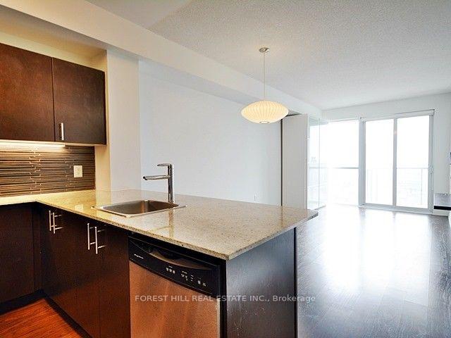25 Cole Street 1506