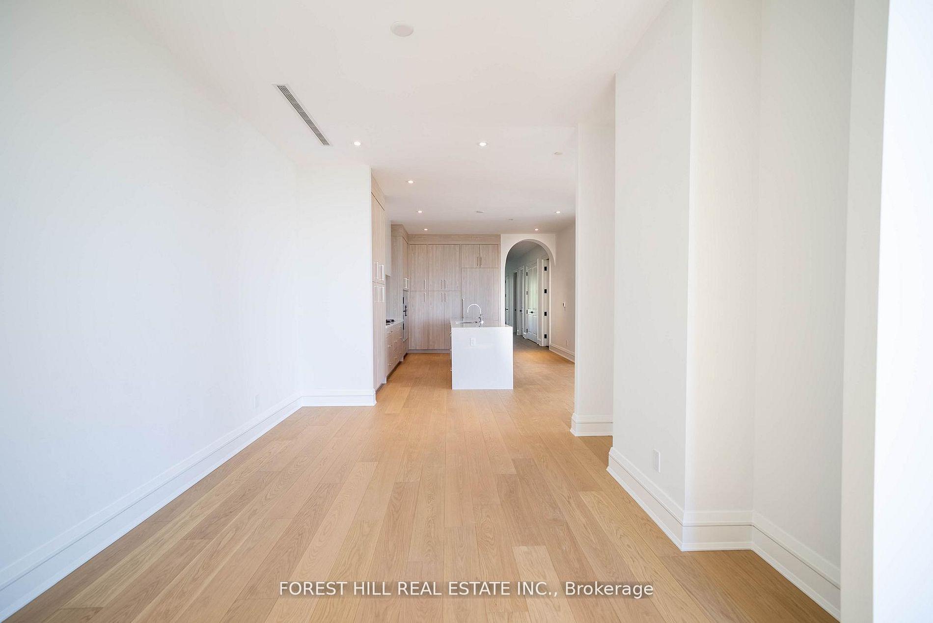 2010 Bathurst Street 6A