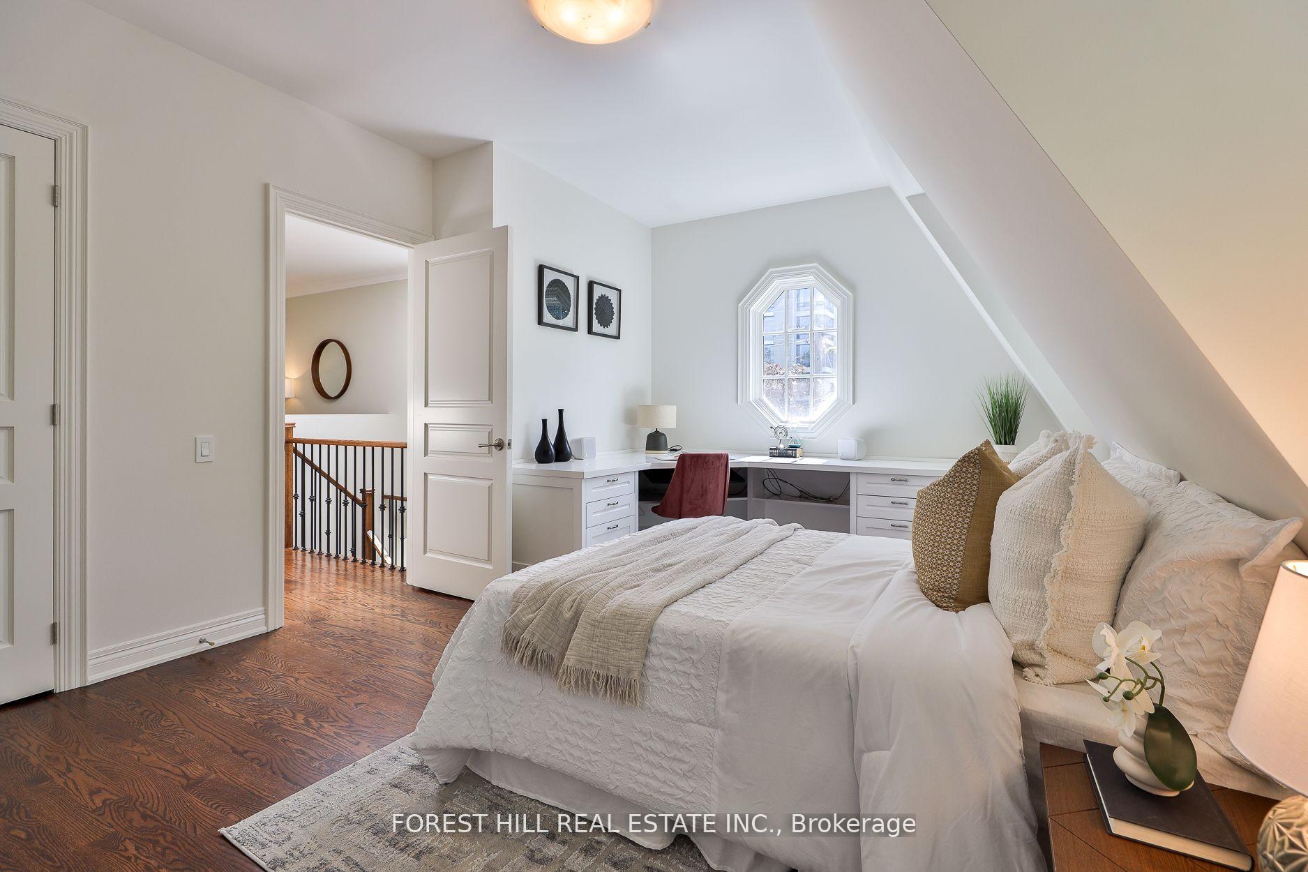 109 Lonsdale Road, Toronto