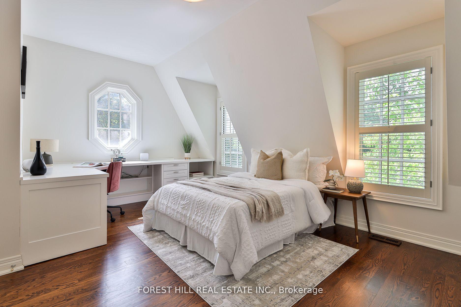 109 Lonsdale Road, Toronto