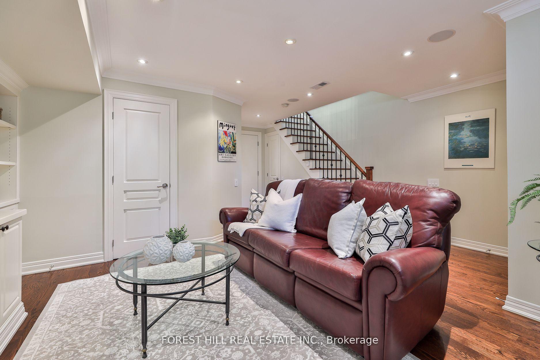 109 Lonsdale Road, Toronto