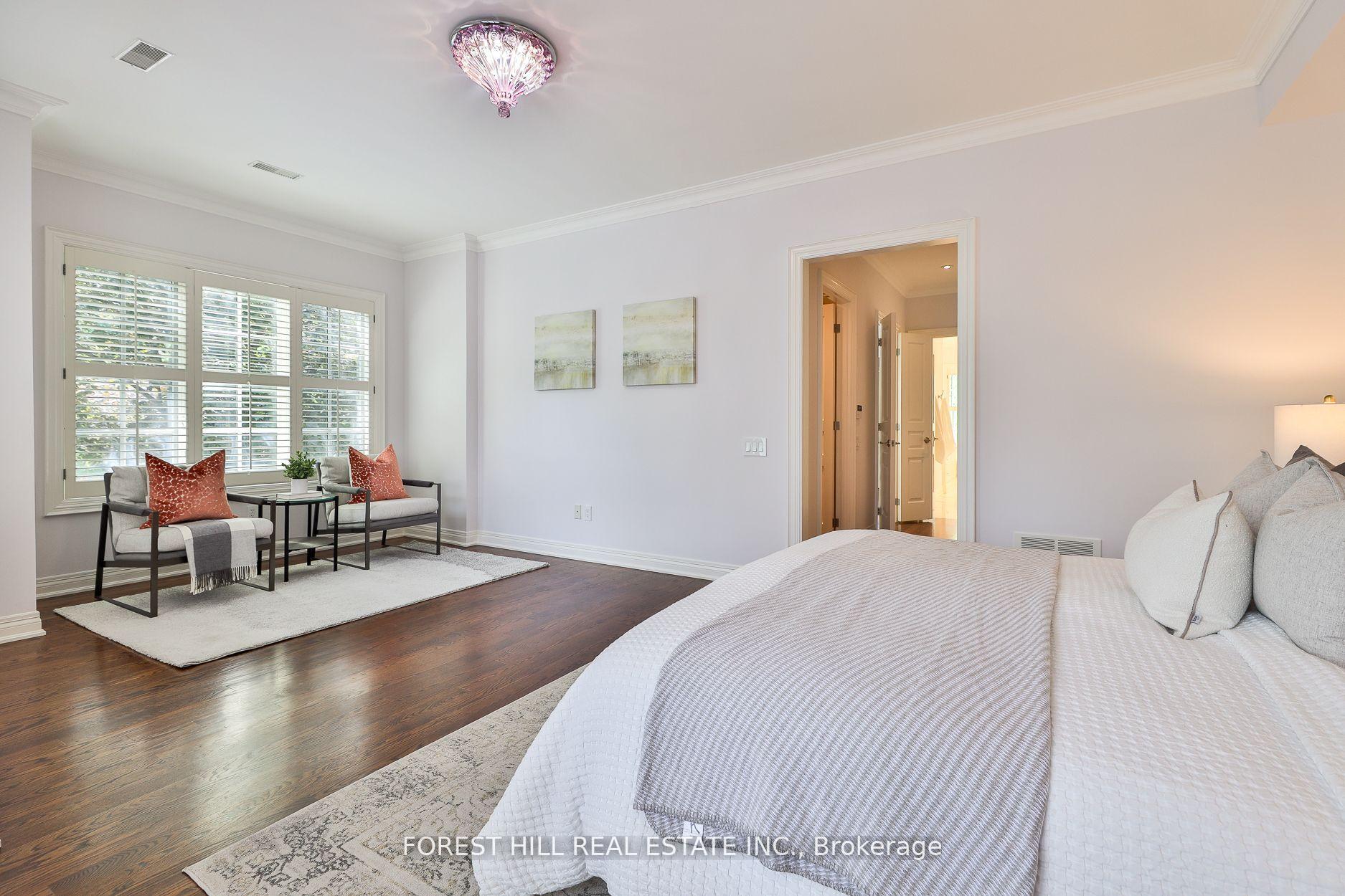 109 Lonsdale Road, Toronto
