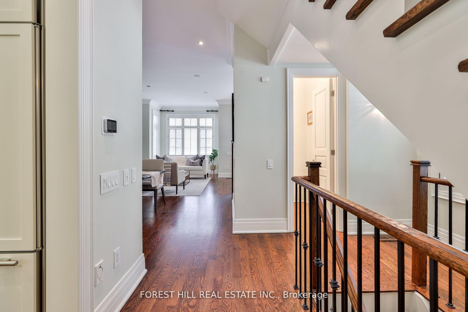 109 Lonsdale Road, Toronto