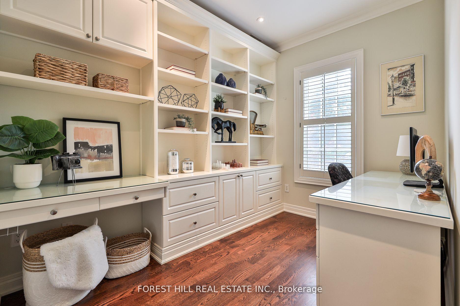 109 Lonsdale Road, Toronto