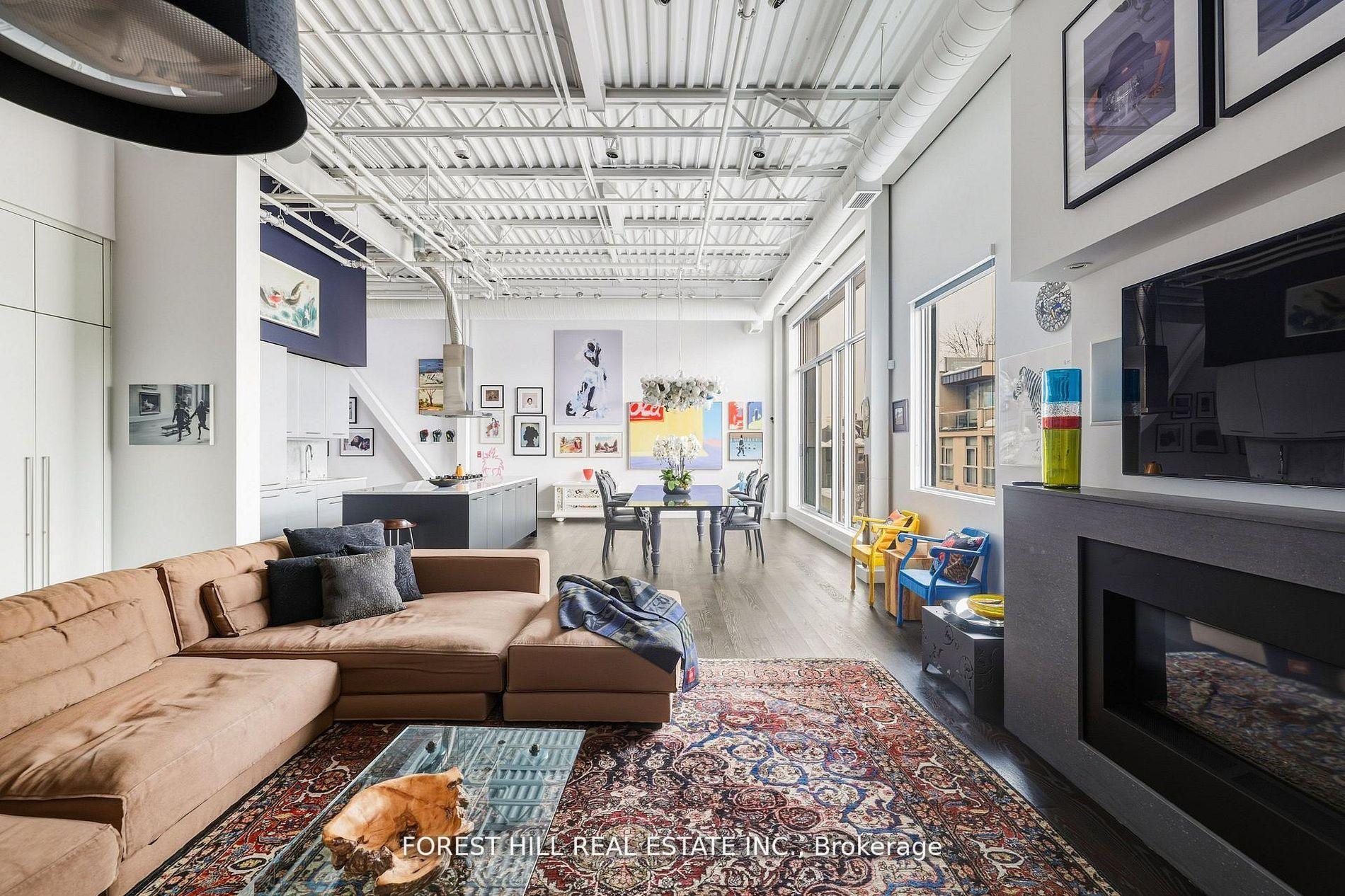 113 Dupont Street 301