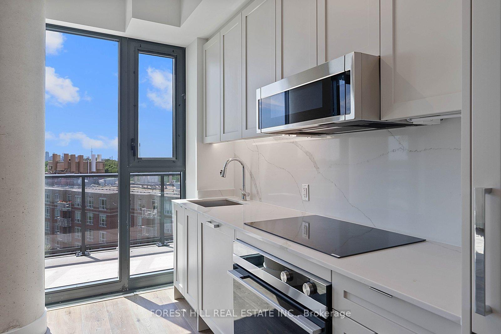 250 Lawrence Avenue W 906