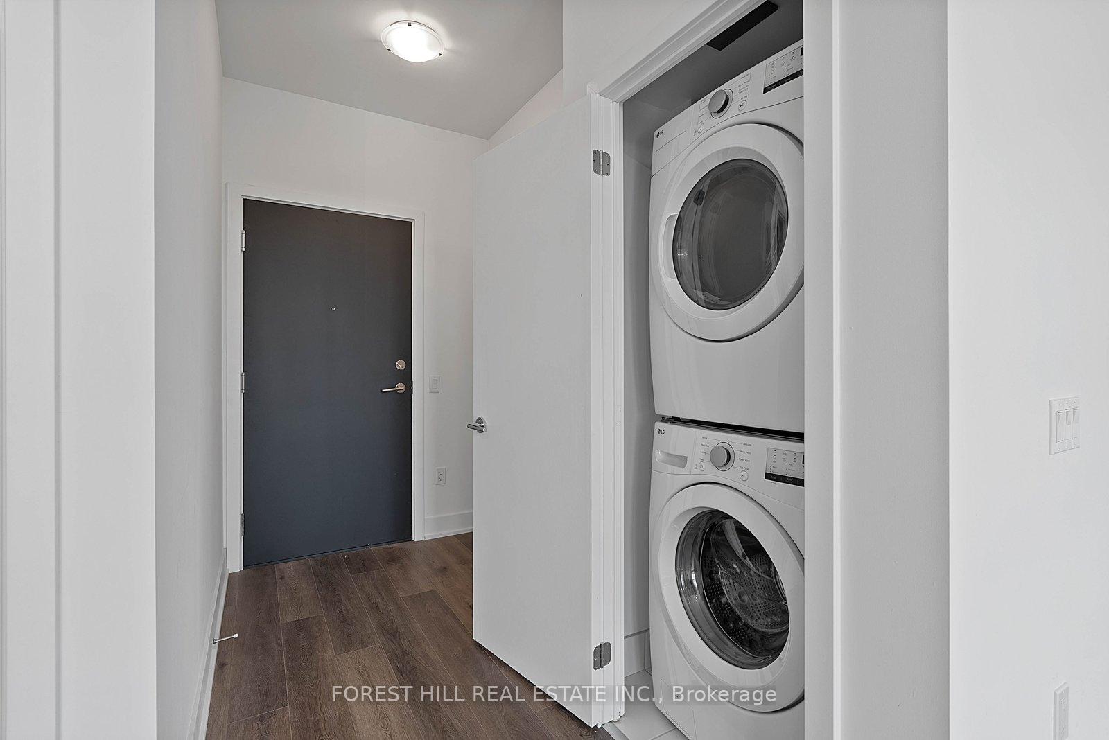 250 Lawrence Avenue W 906