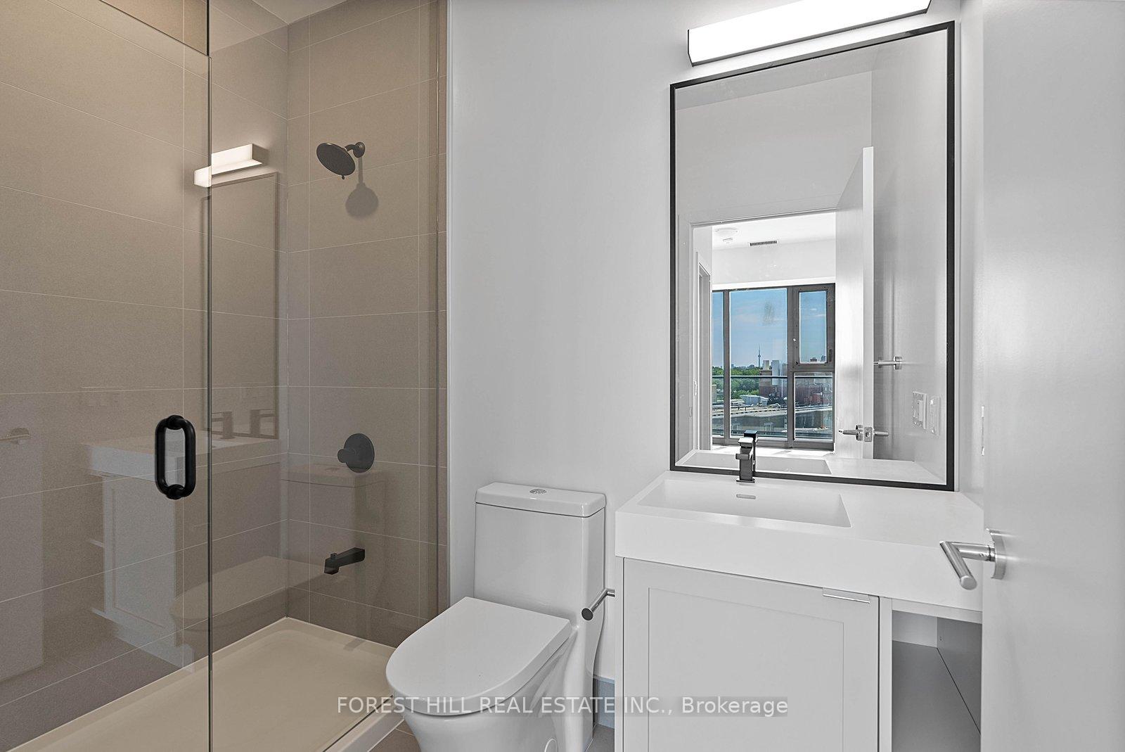 250 Lawrence Avenue W 906