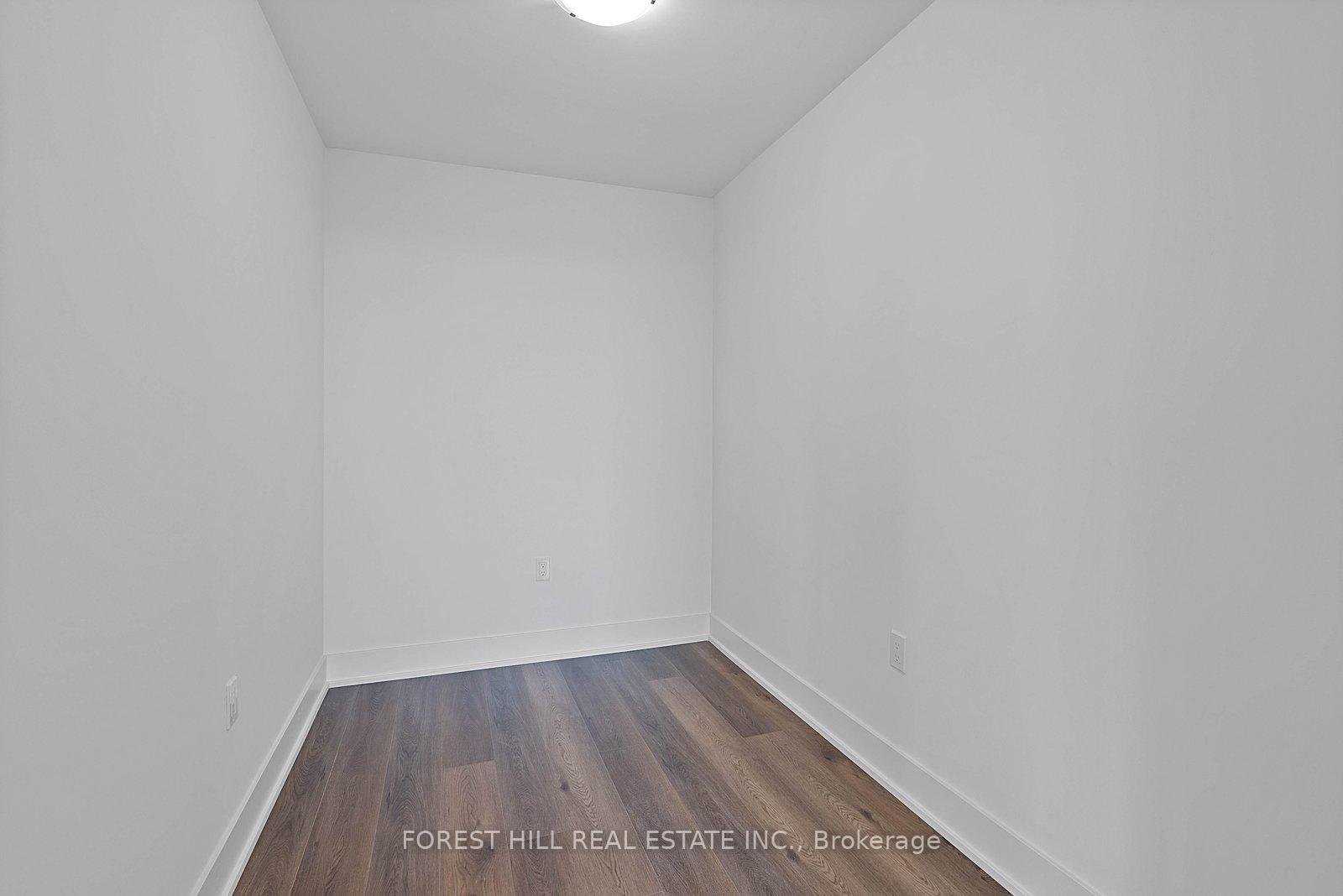 250 Lawrence Avenue W 906