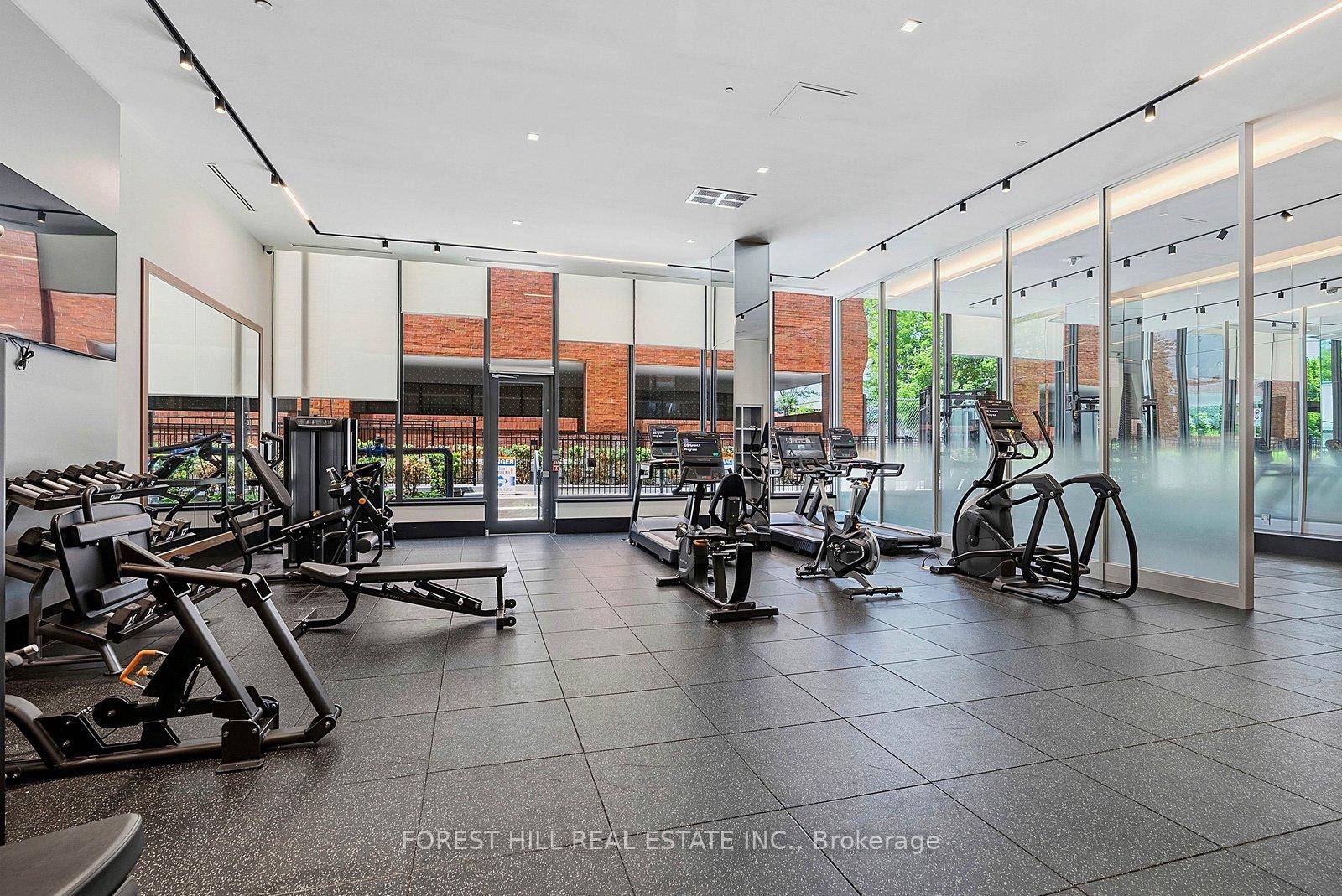250 Lawrence Avenue W 906