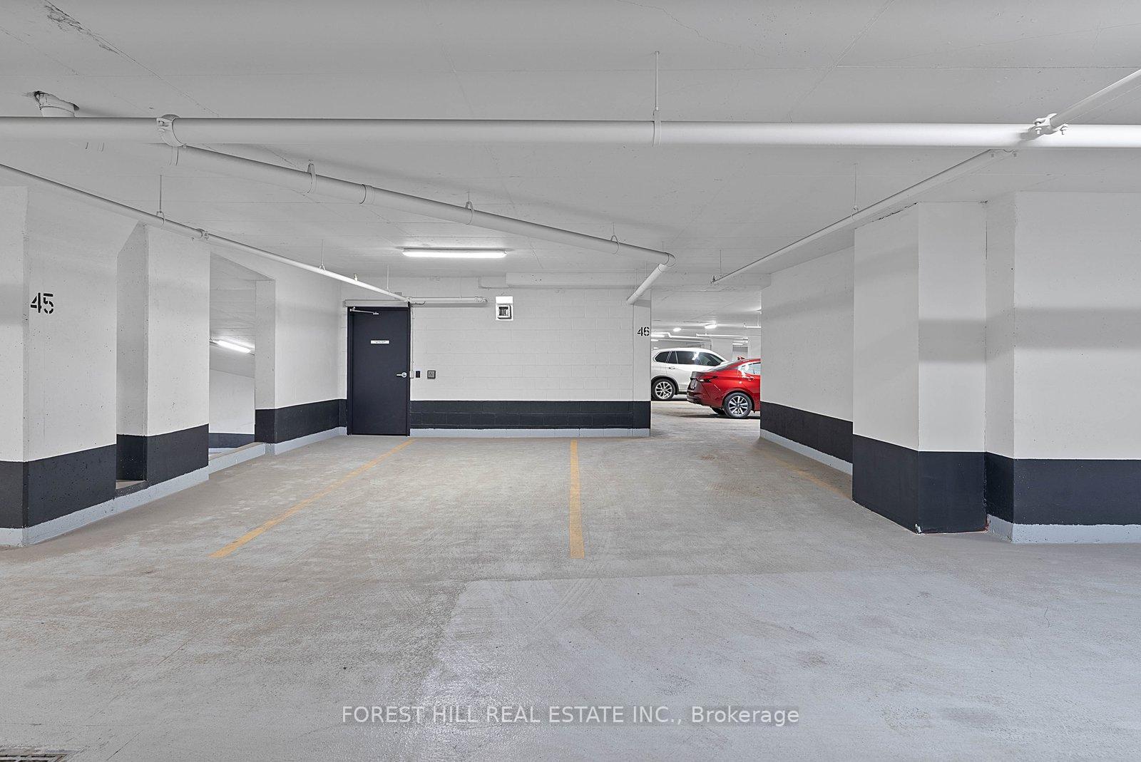 250 Lawrence Avenue W 906