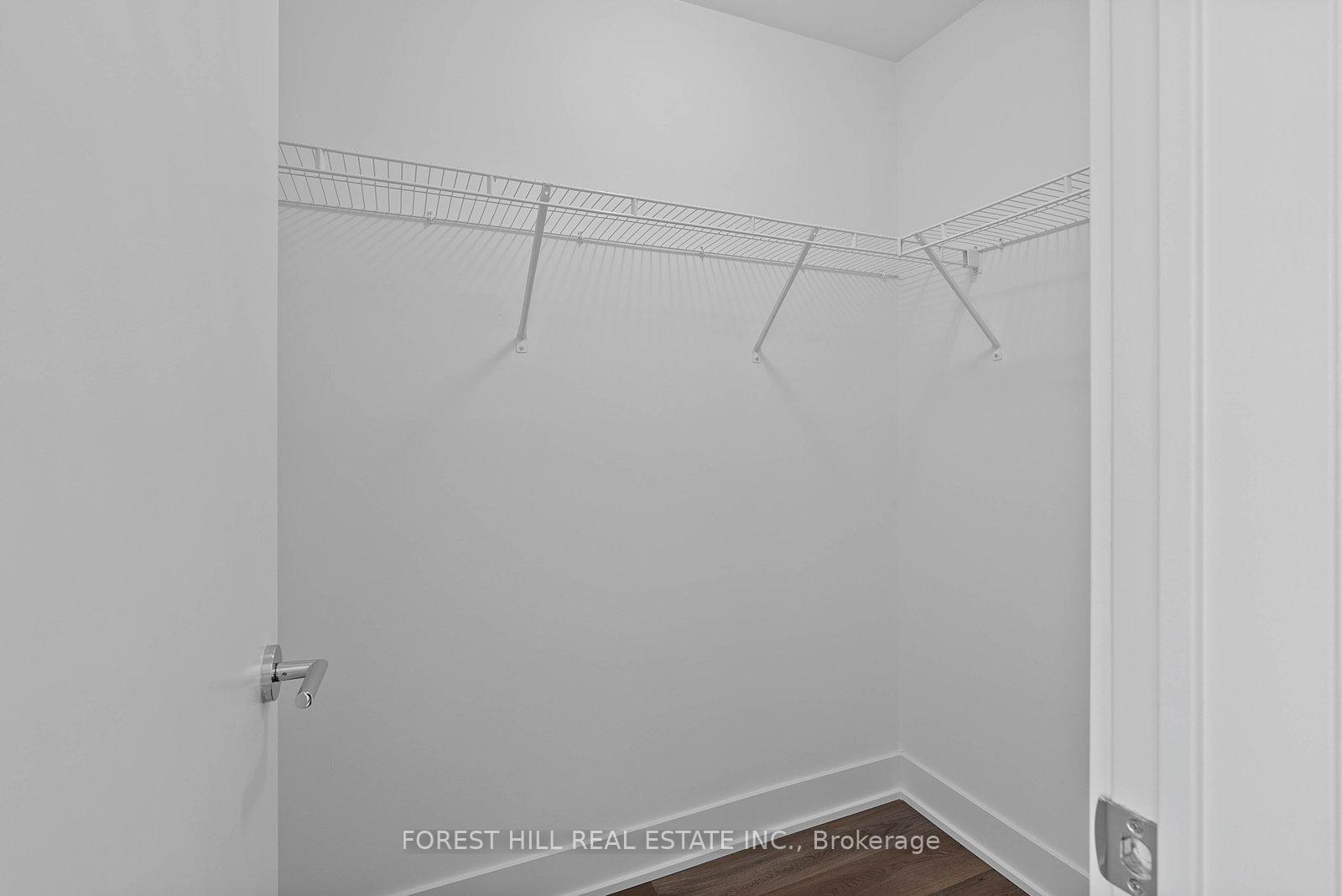 250 Lawrence Avenue W 906