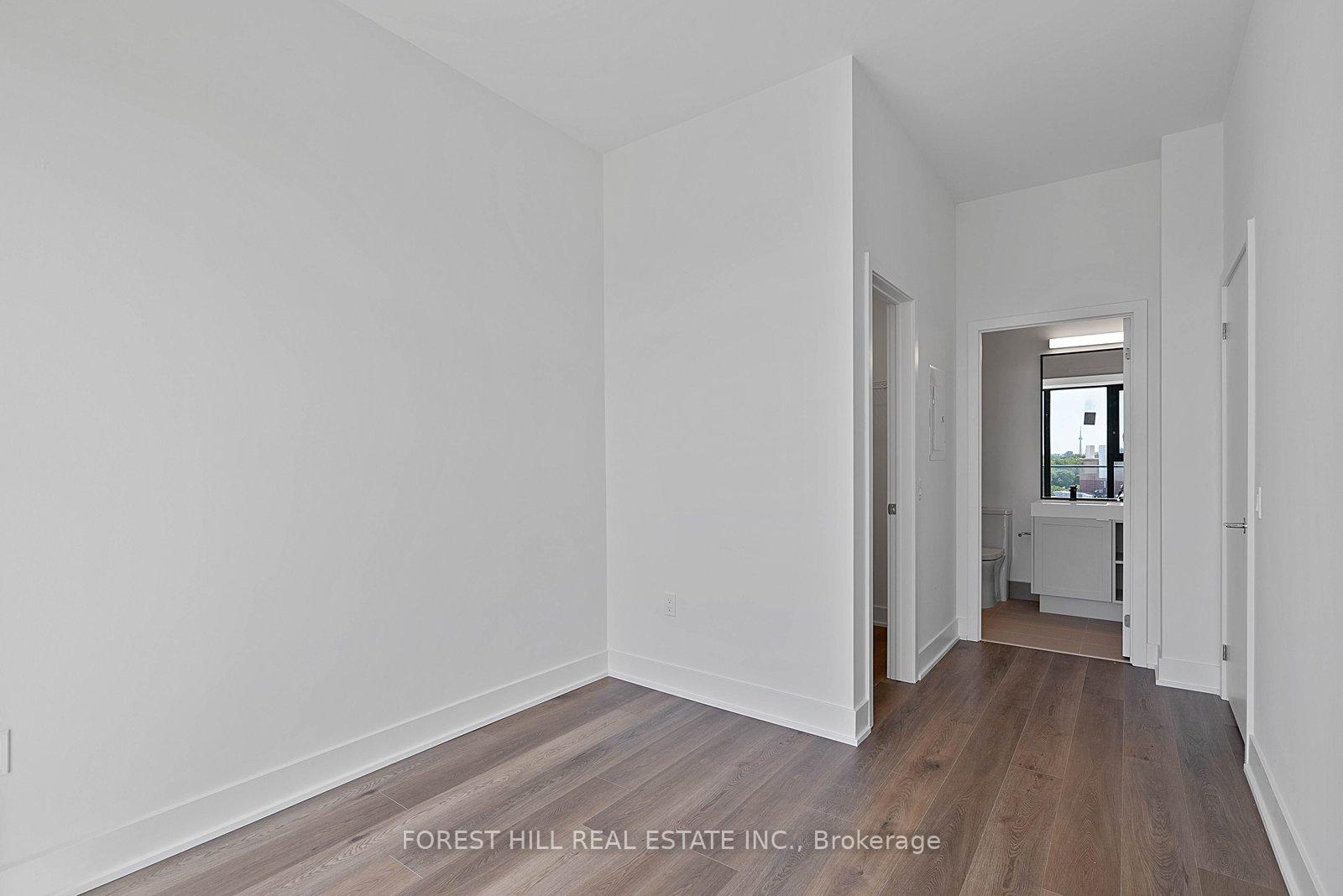 250 Lawrence Avenue W 906