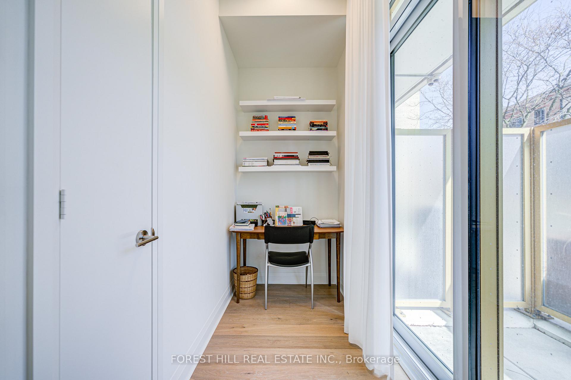151 Avenue Road 204