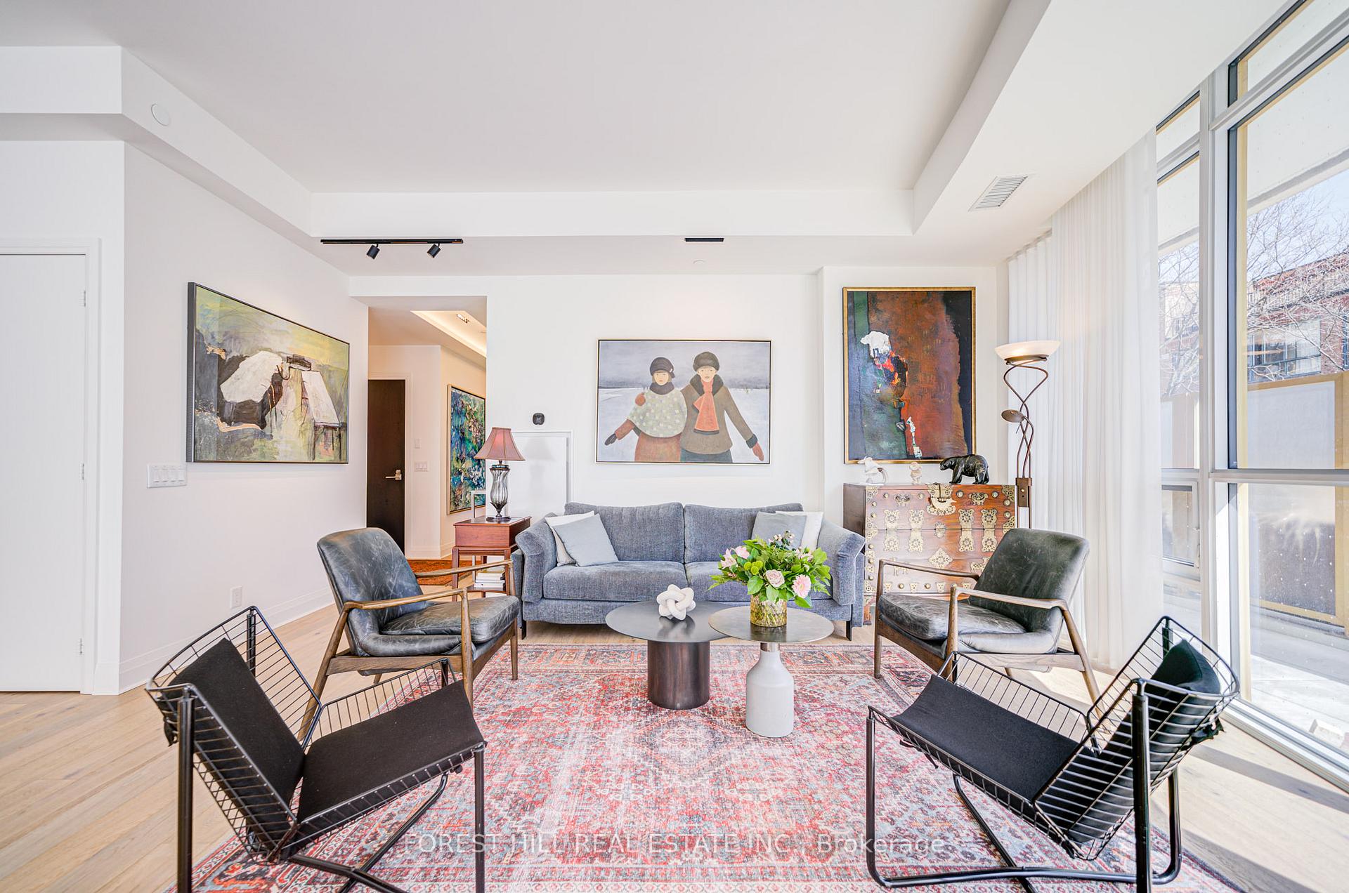 151 Avenue Road 204