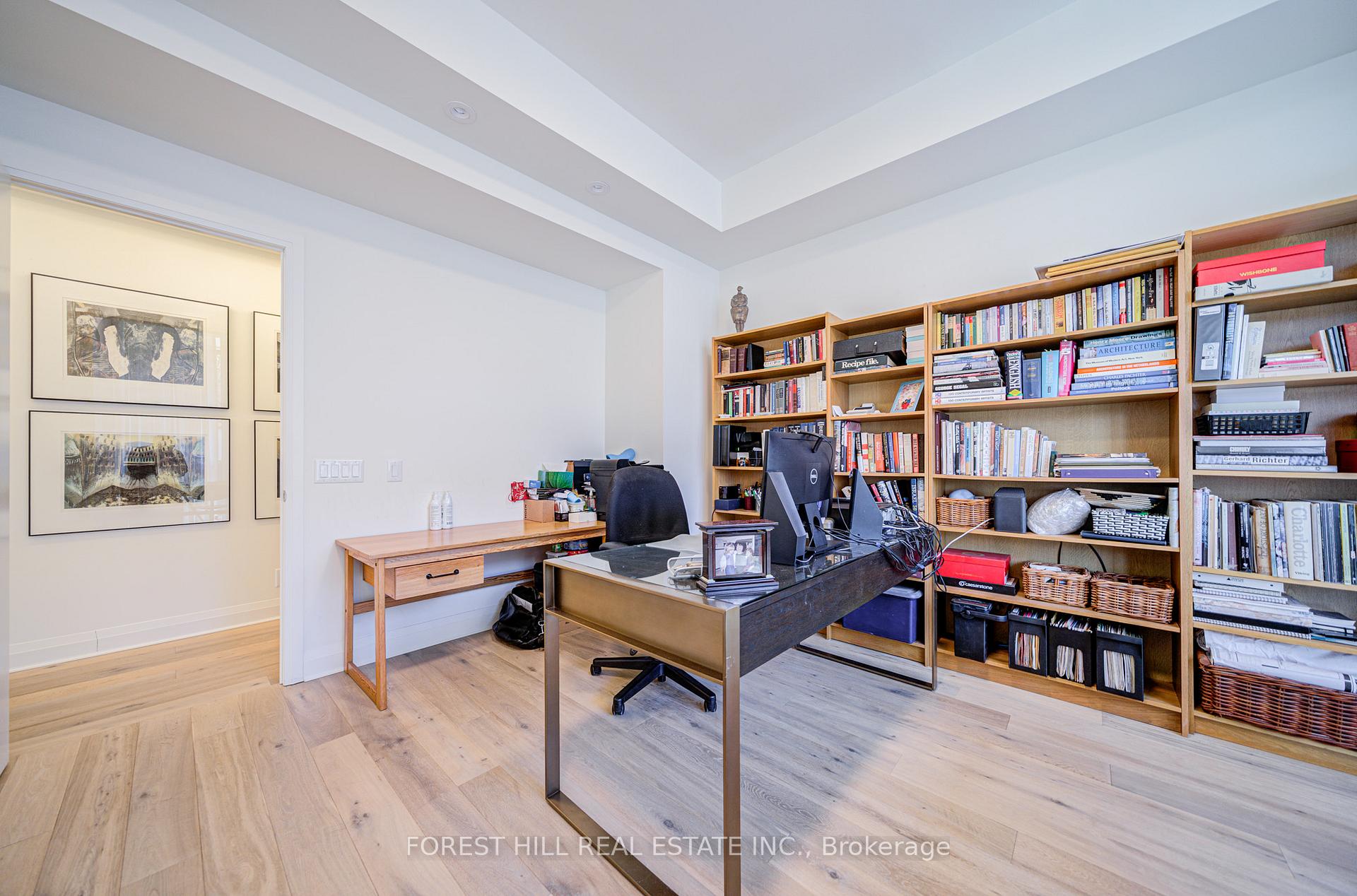 151 Avenue Road 204