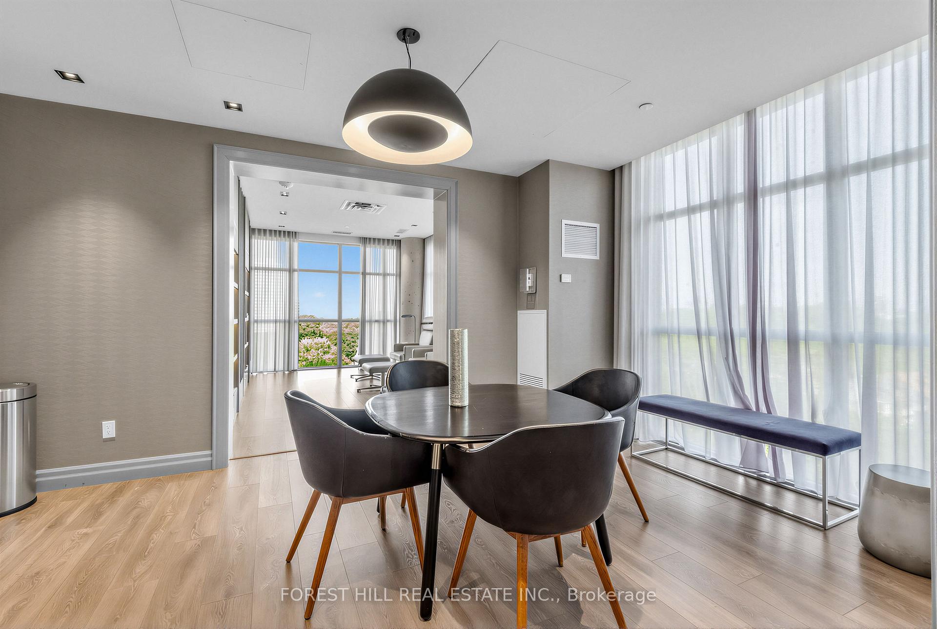 501 St Clair Avenue W 326