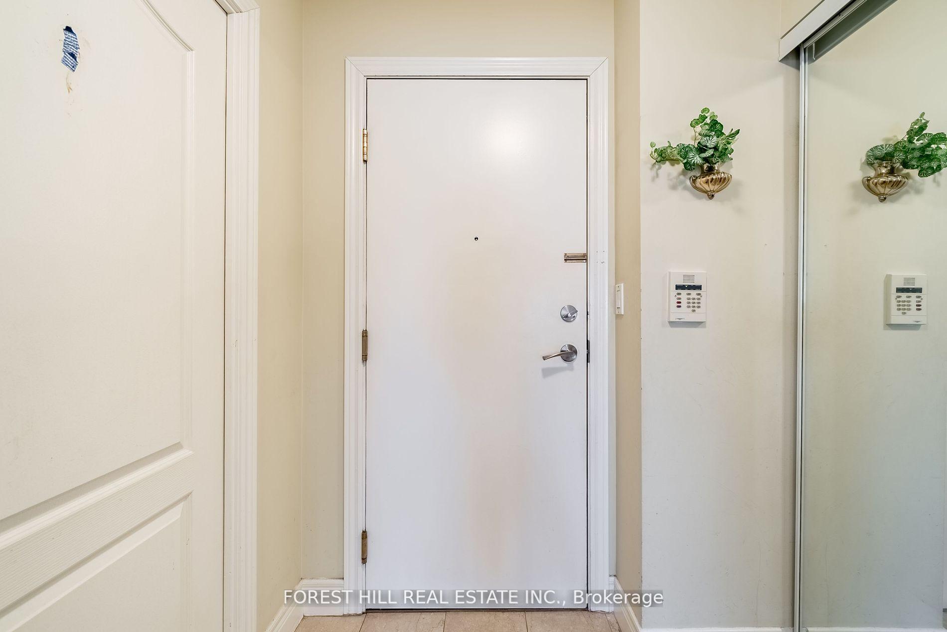 5418 Yonge Street 902