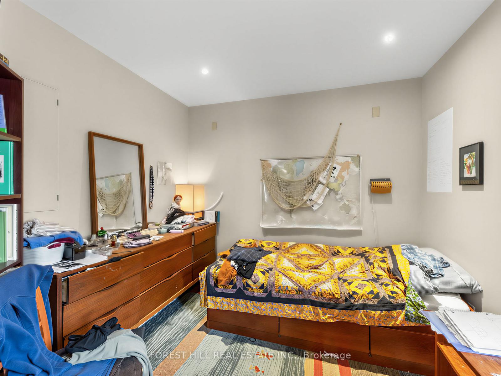 40 Hazelton Avenue PH10
