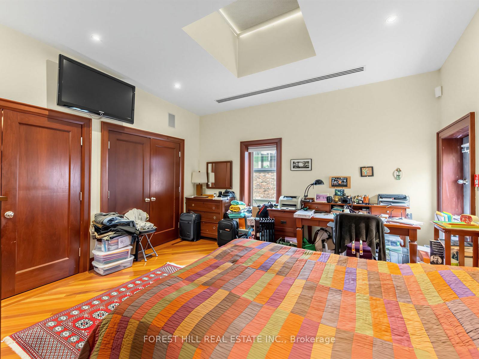 40 Hazelton Avenue PH10