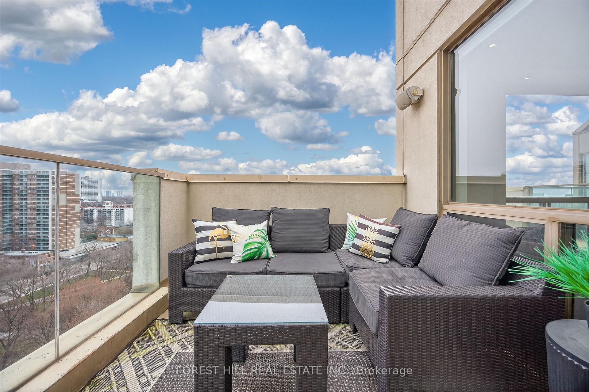 298 Jarvis Street PH 3