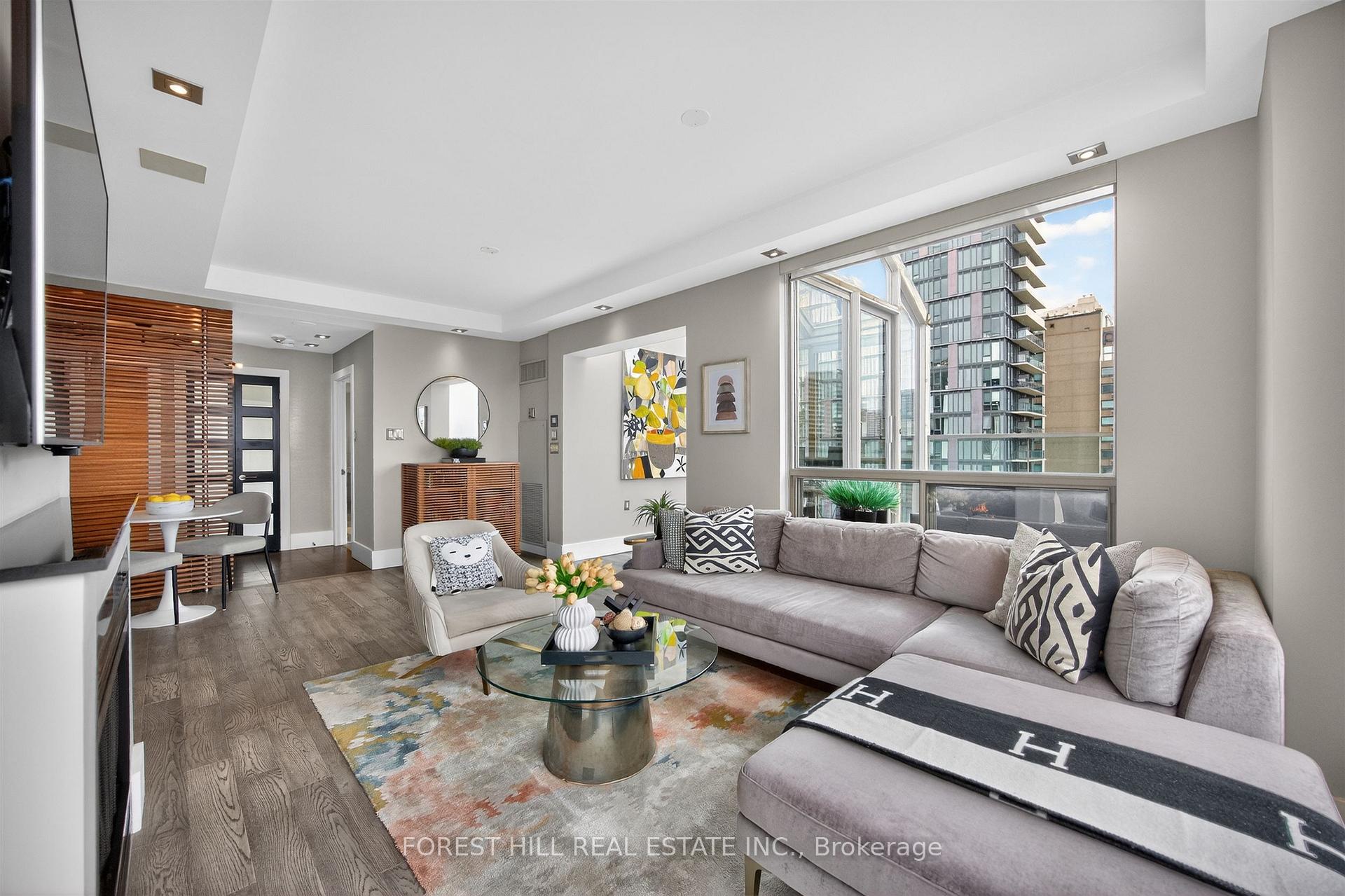 298 Jarvis Street PH 3