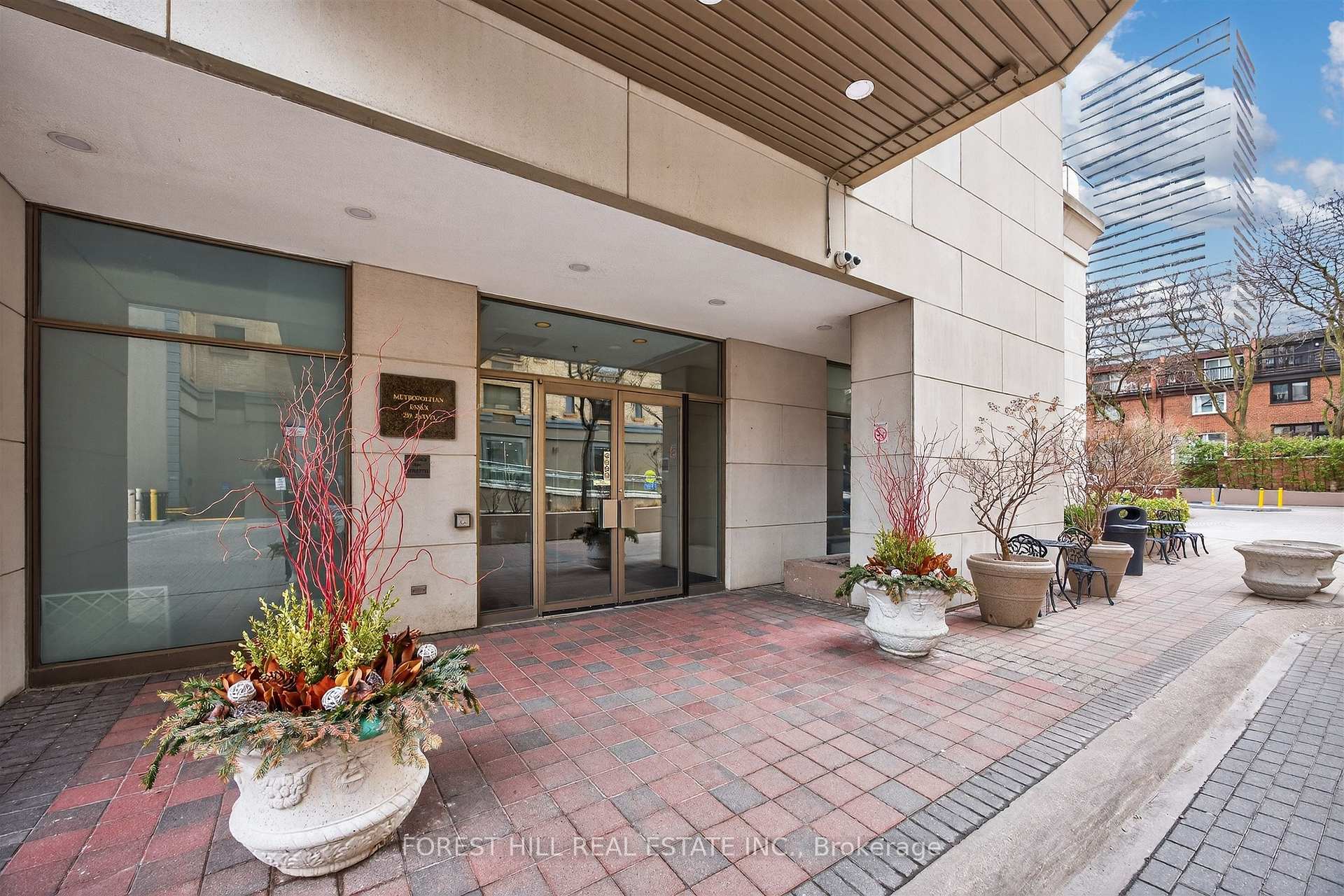 298 Jarvis Street PH 3