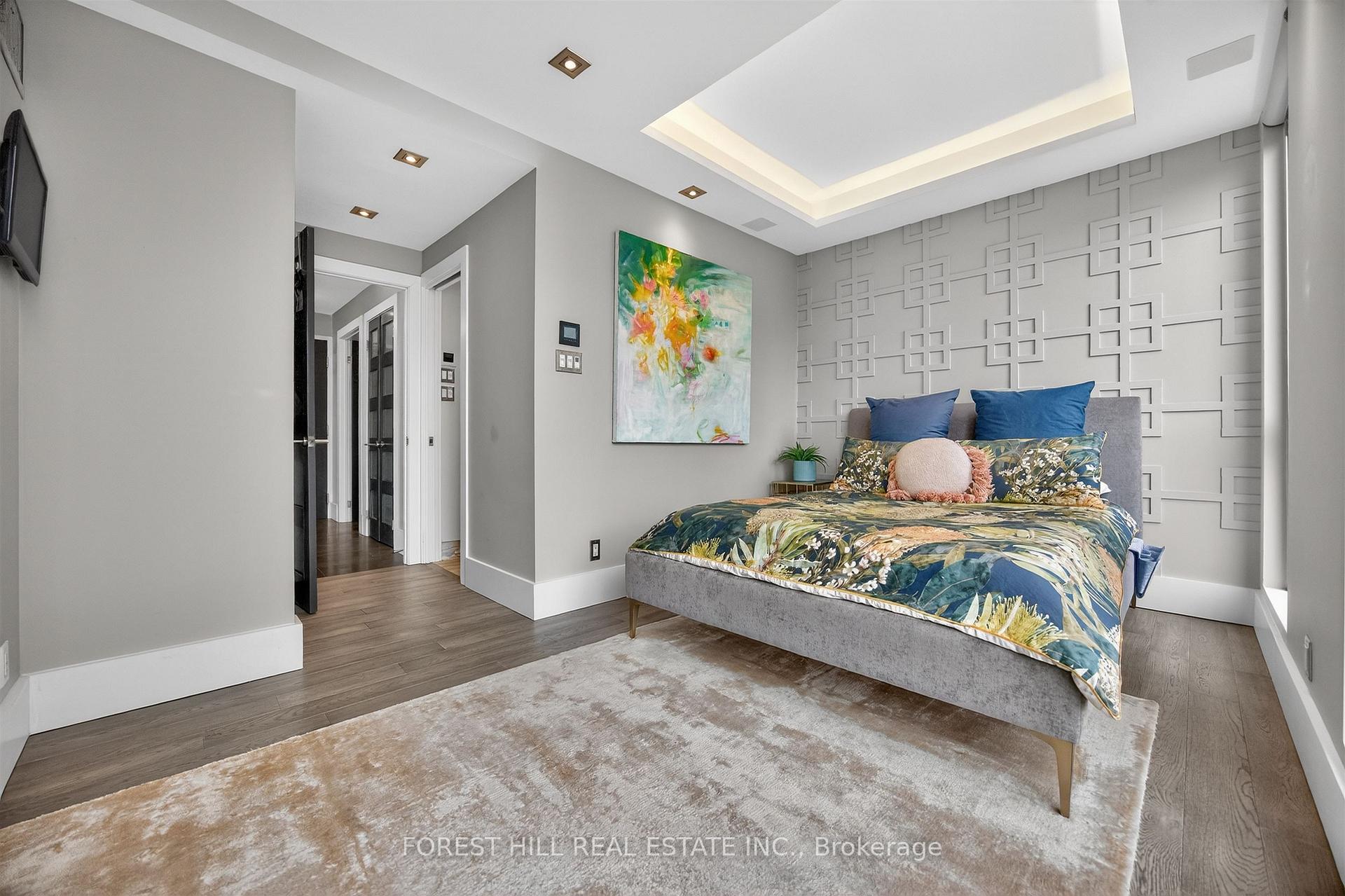 298 Jarvis Street PH 3