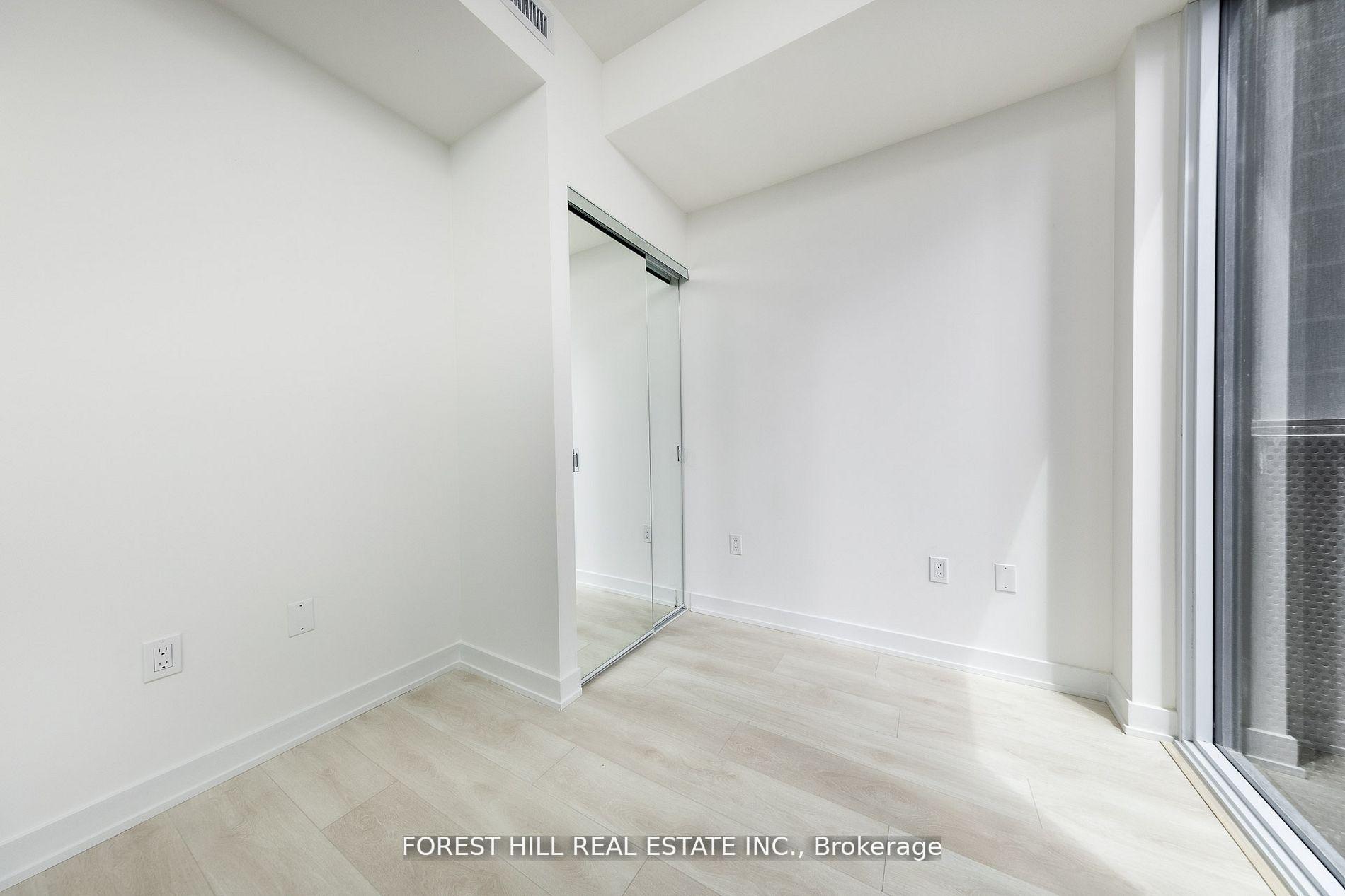 117 Broadway Avenue 1302, Toronto Unit: 1302