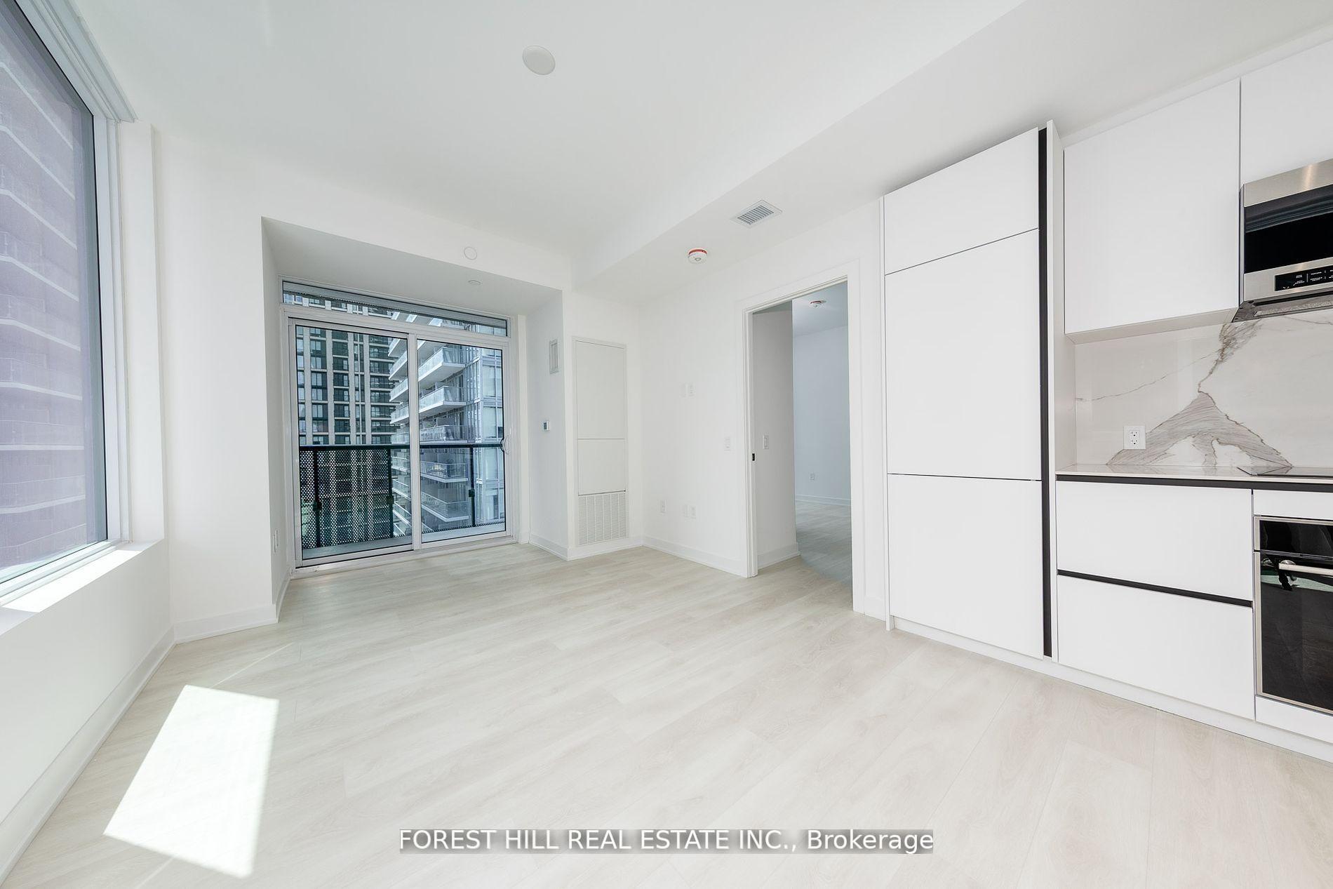 117 Broadway Avenue 1302, Toronto Unit: 1302