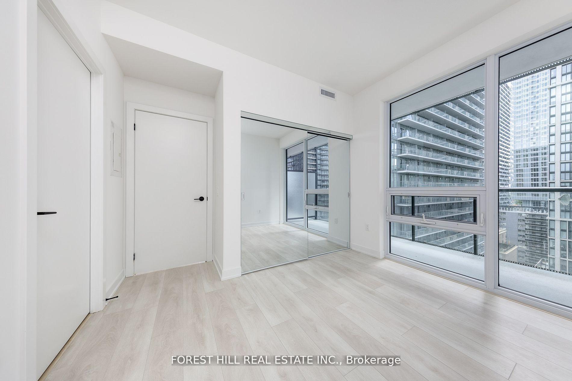117 Broadway Avenue 1302, Toronto Unit: 1302