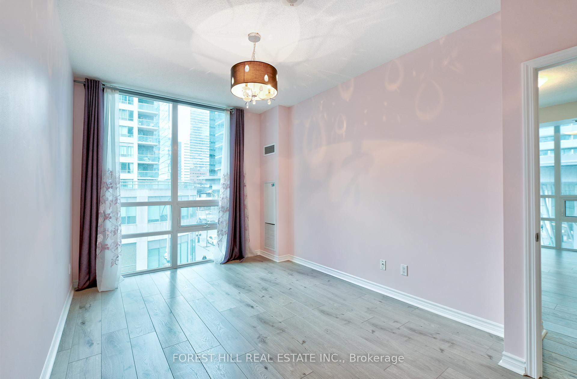 19 Grand Trunk Crescent 306, Toronto Unit: 306