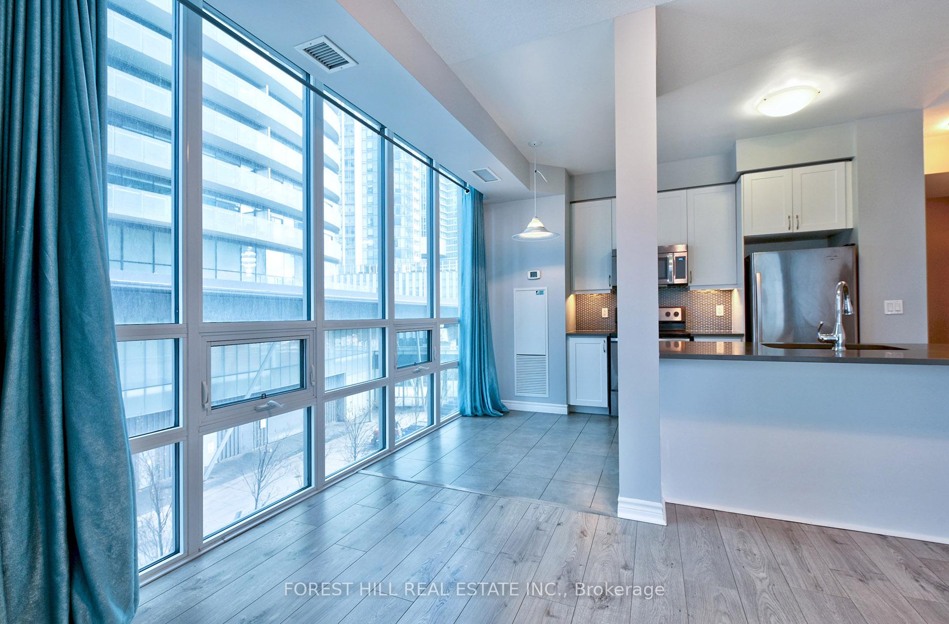 19 Grand Trunk Crescent 306, Toronto Unit: 306
