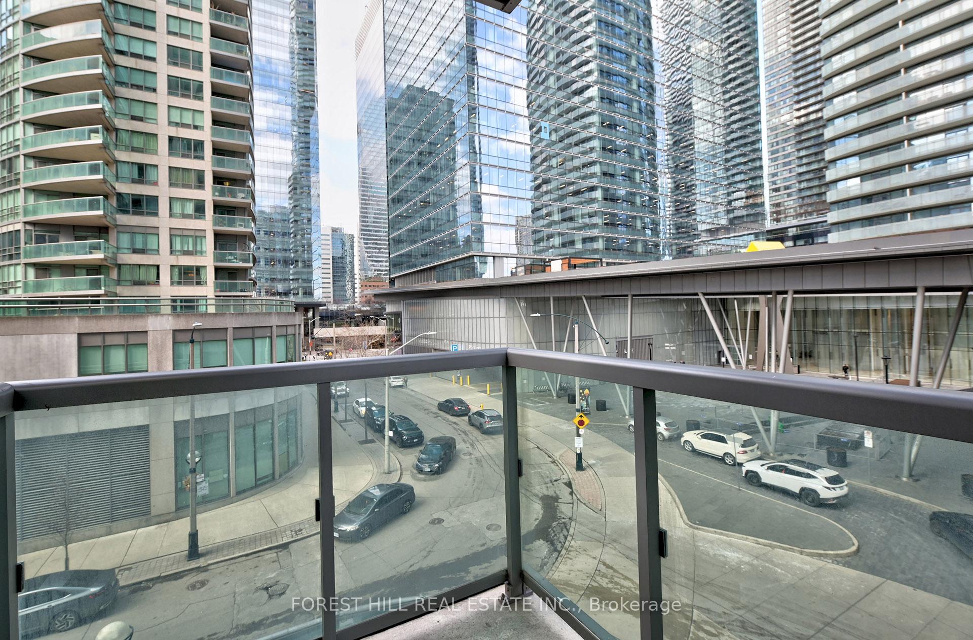 19 Grand Trunk Crescent 306, Toronto Unit: 306
