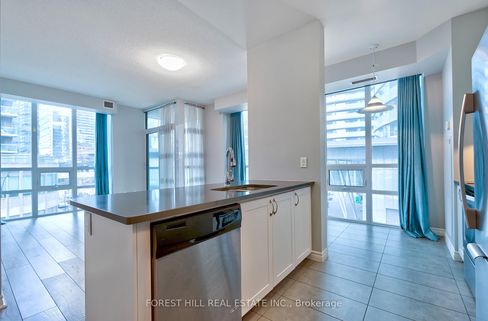 19 Grand Trunk Crescent 306, Toronto Unit: 306