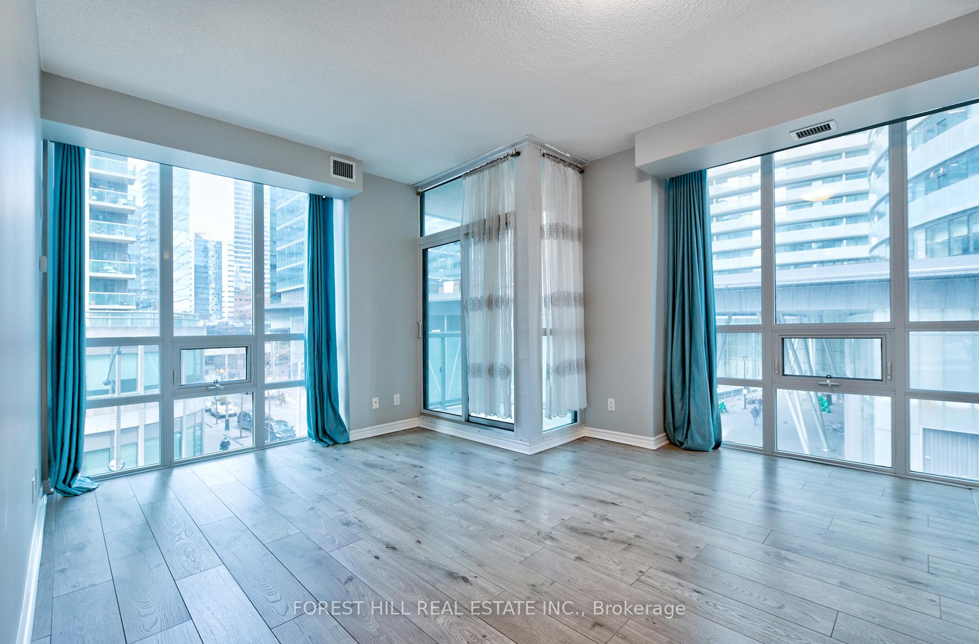 19 Grand Trunk Crescent 306, Toronto Unit: 306