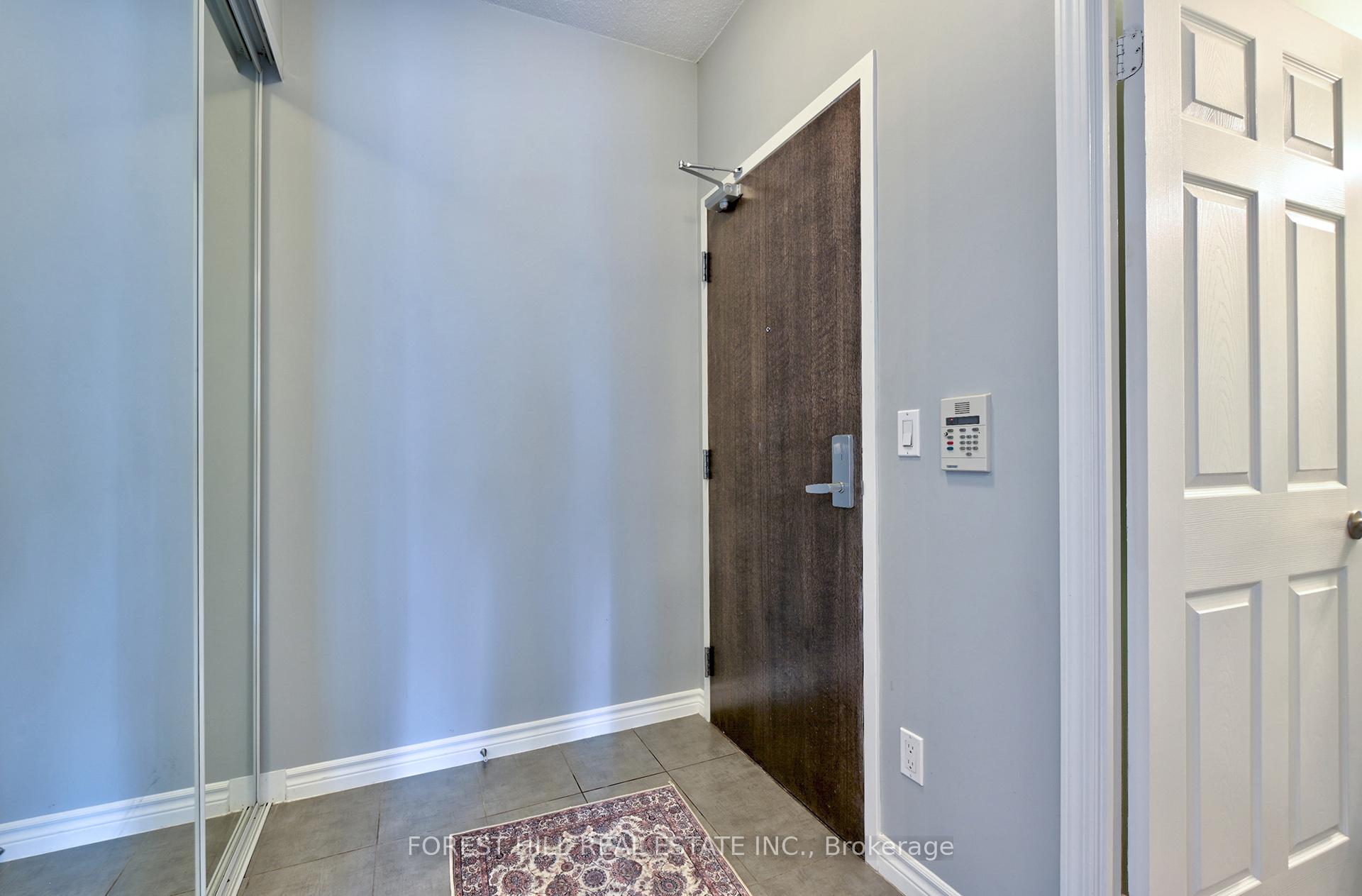 19 Grand Trunk Crescent 306, Toronto Unit: 306