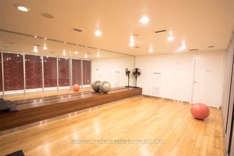 10 Capreol Court 929, Toronto Unit: 929