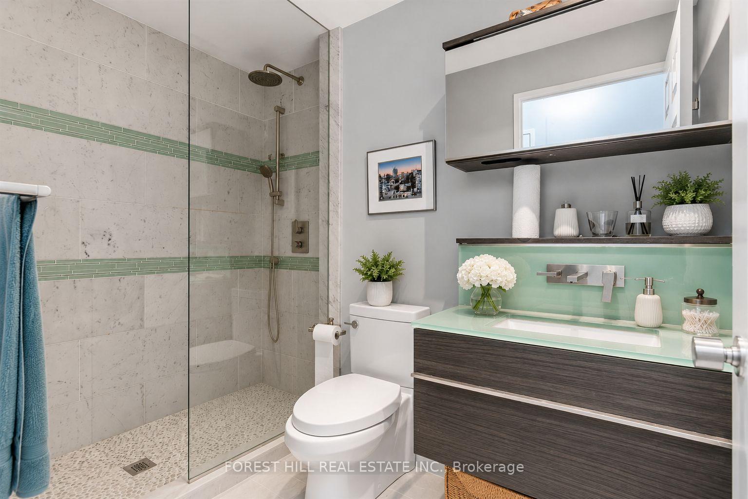 15 Mcmurrich Street PH01, Toronto Unit: PH01