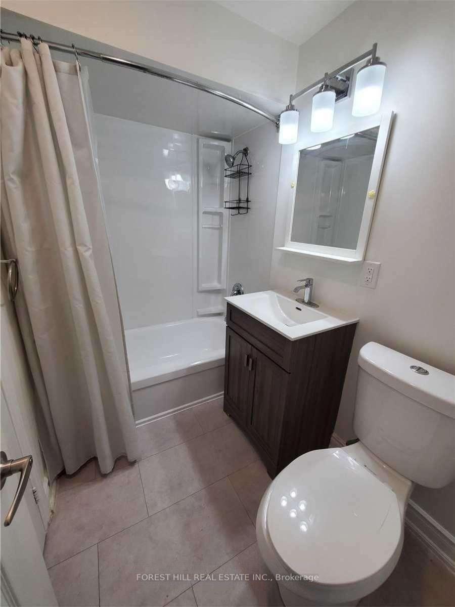 19 Charlemagne Drive Lower, Toronto Unit: Lower
