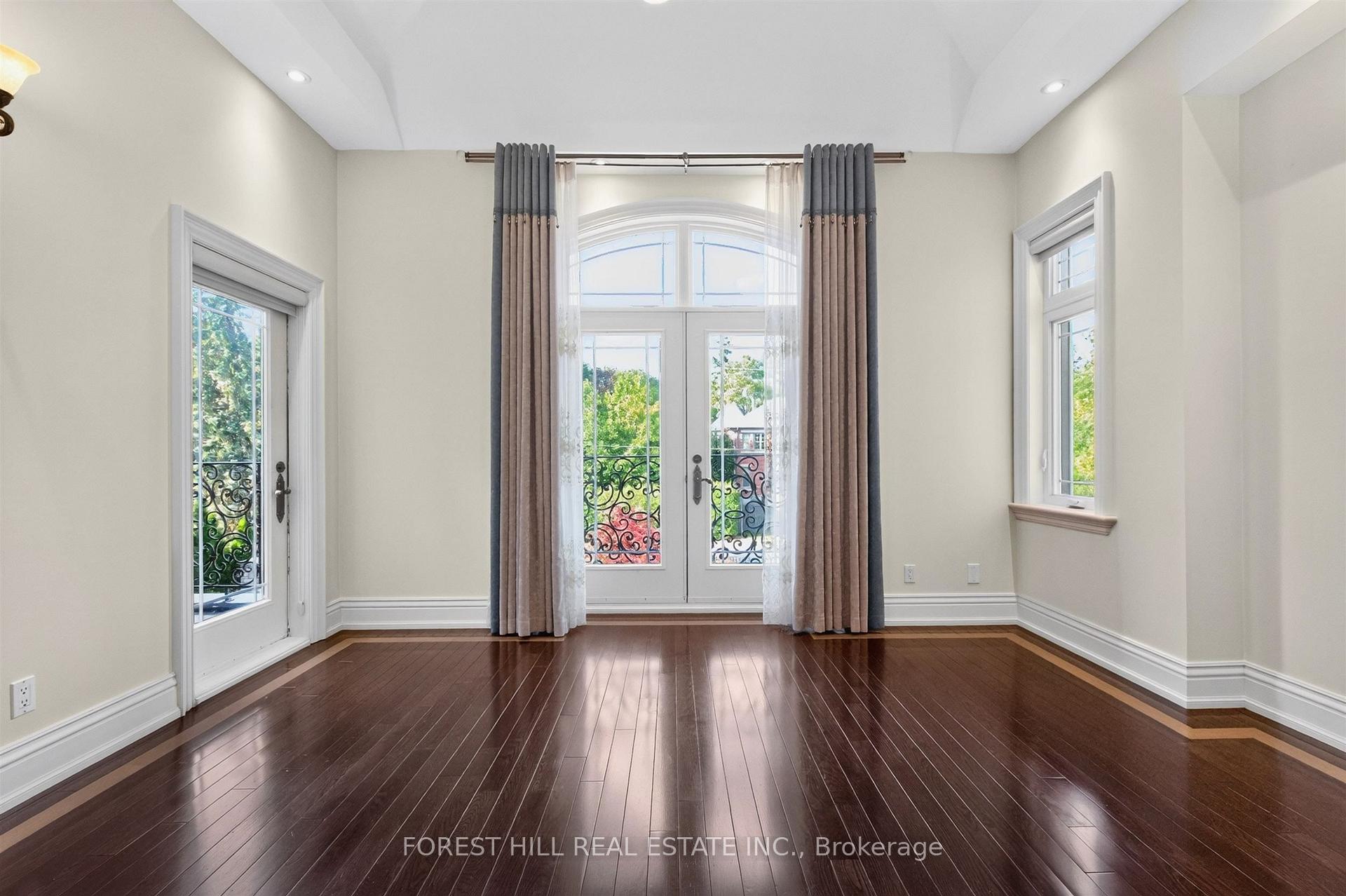 4 Fifeshire Road, Toronto