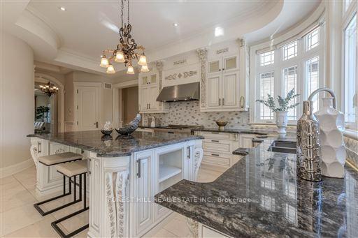 4 Fifeshire Road, Toronto