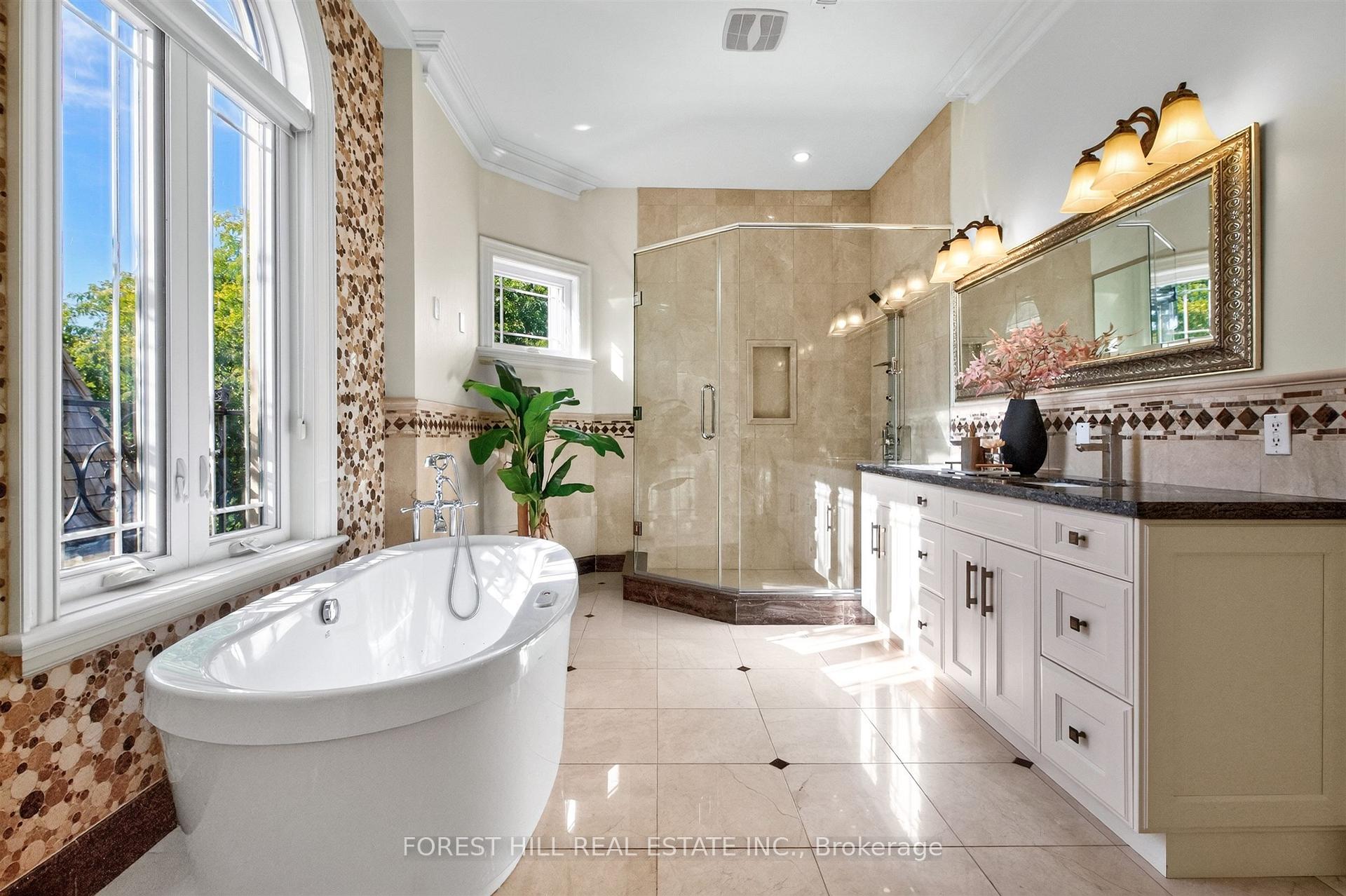 4 Fifeshire Road, Toronto