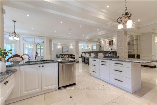 4 Fifeshire Road, Toronto