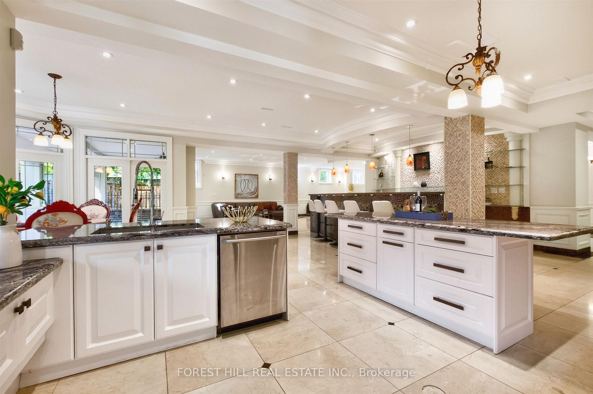 4 Fifeshire Road, Toronto